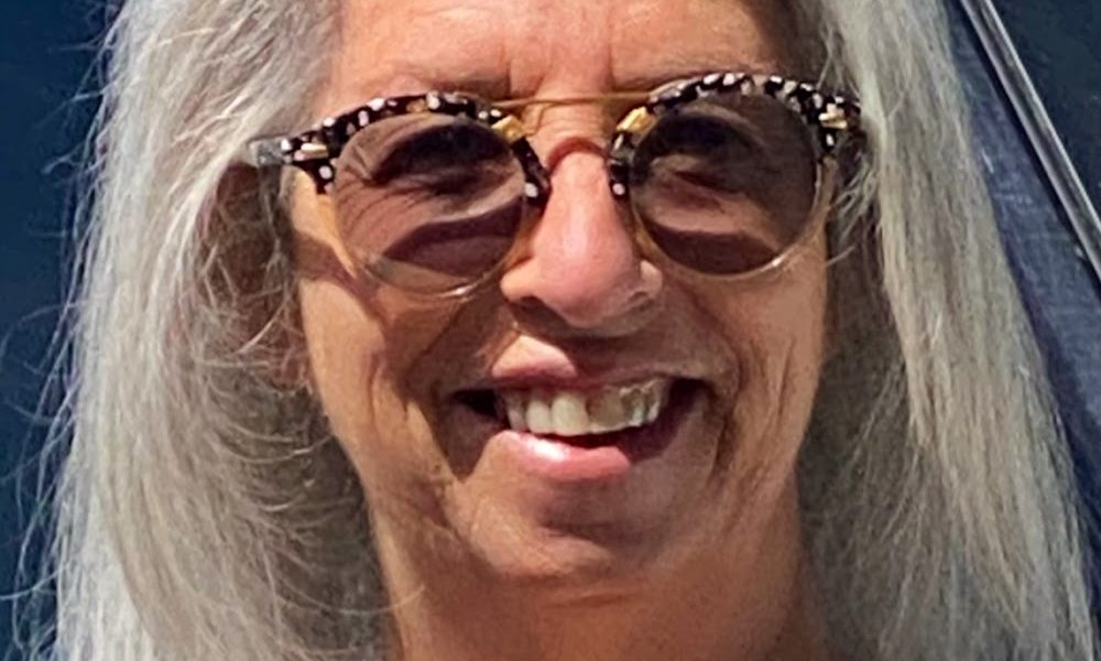 Carlsson Real Estate Inc