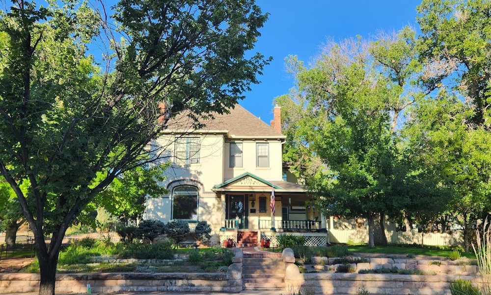 Downen House Bed & Breakfast