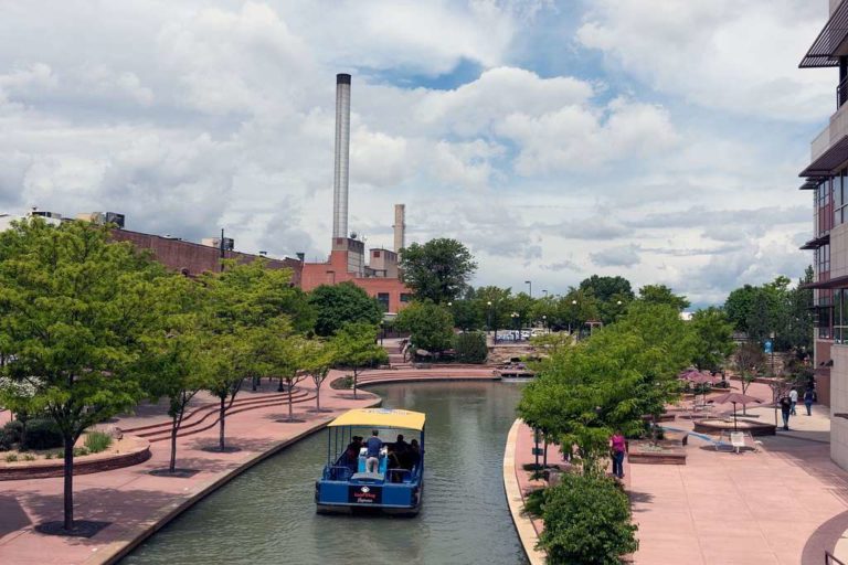 Pueblo Riverwalk A Journey Through - Pueblo Riverwalk Boat 768x512 